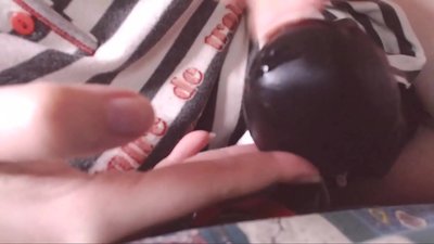 Og'zingizga bu katta qora xo'rozni oling kichik qul